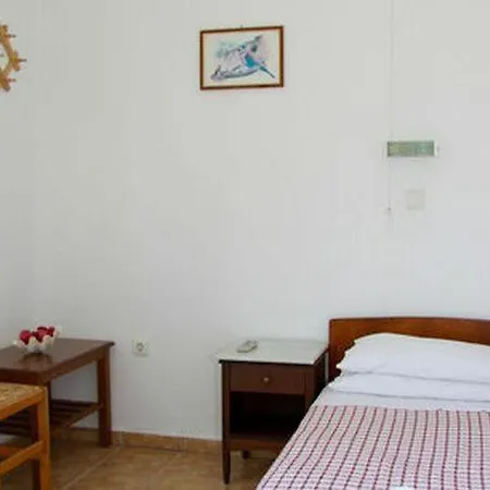 Artemon Hotel Artemonas