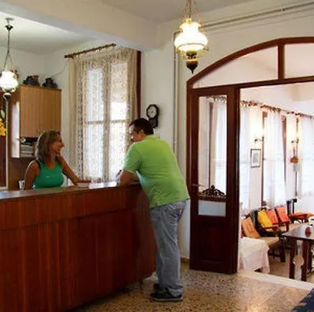 Artemon Hotel أرتيموناس