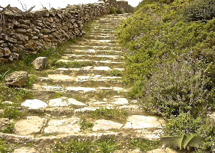 αρτεμών Ξενοδοχείο Αρτεμώνας