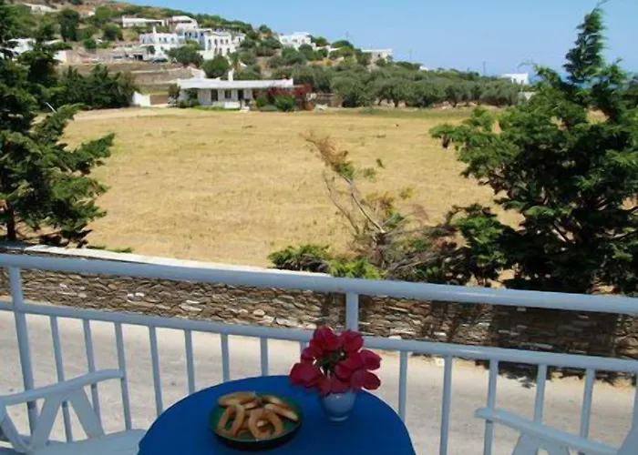 αρτεμών Ξενοδοχείο 3*