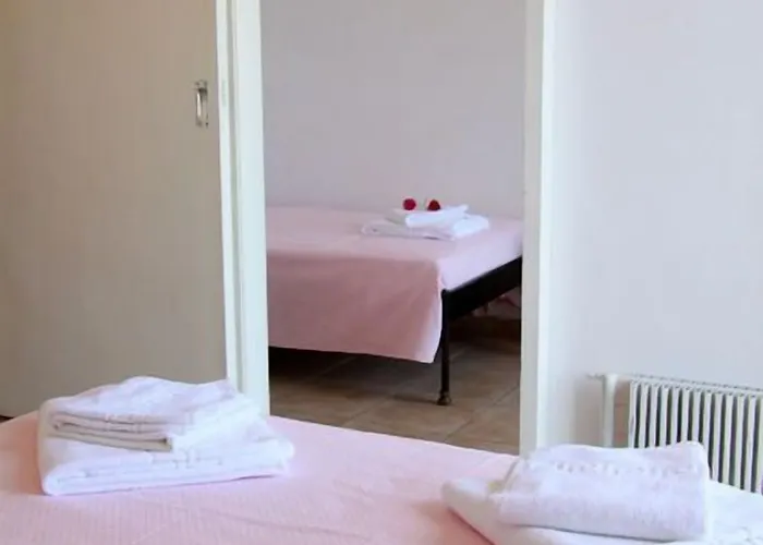 αρτεμών Ξενοδοχείο Αρτεμώνας